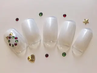 ネイル imymemine所属・渡邊 束紗のネイルデザイン