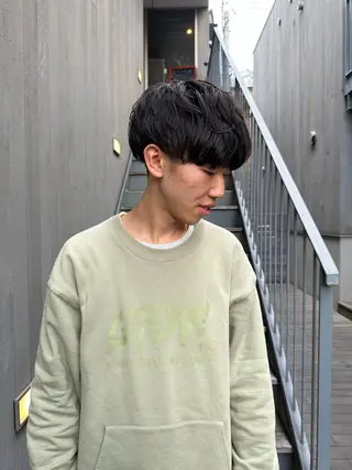 ショート パーマ メンズ 似合わせレイヤー 海外風レイヤーmioのヘアスタイル