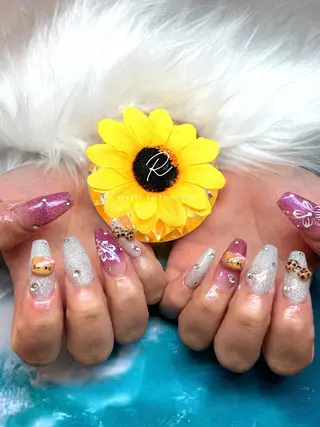 ネイル R MIIのネイルデザイン
