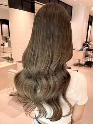 ロング 艶カラーリスト 🌈銀座🌈牛込萌香のヘアスタイル