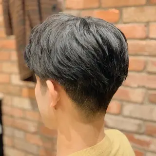 ミディアム 杉本 和大のヘアスタイル