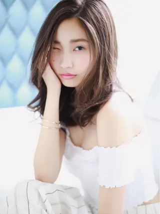 セミロング カラー パーマ アンブレラカラー💫 フェイスフレーミングのヘアスタイル