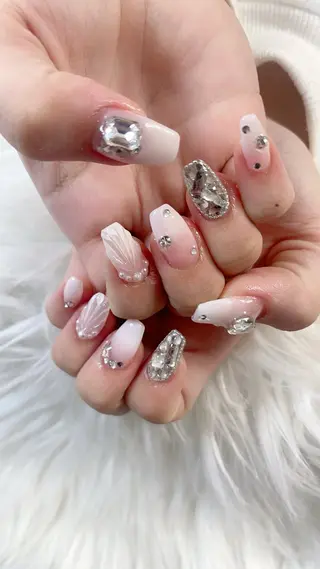 ネイル 菲菲ネイルサロン所属・FF フィフィネイルサロンのネイルデザイン