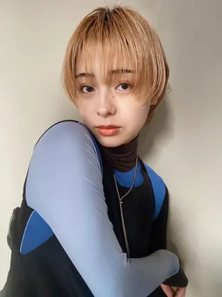 カラー 高発色ブリーチ/ ハイレイヤー🪽aiのヘアスタイル