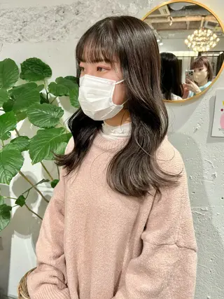 ロング 石井 菜々のヘアスタイル