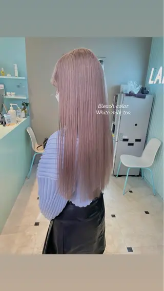ロング カラー 🤍💕ブリーチカラ ーAyaka💕🤍のヘアスタイル