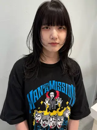 ミディアム カラー 中川 茜里のヘアスタイル