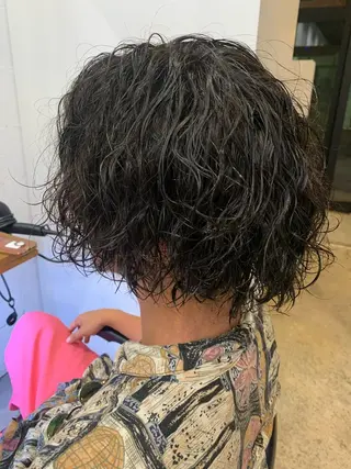 パーマ ♱地雷カラー♱ウルフ ♱ 藍衣 ♱のヘアスタイル