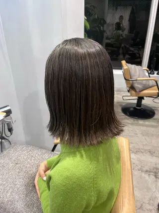 ミディアム カラー -さたけ たつき-のヘアスタイル