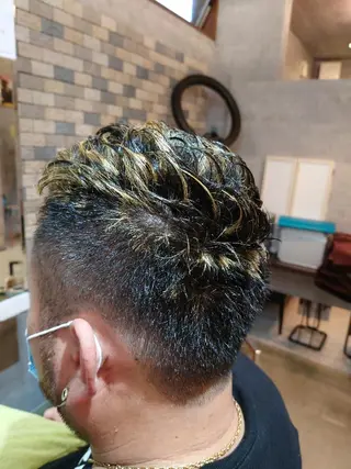 カラー メンズ 浅野  勇貴のヘアスタイル