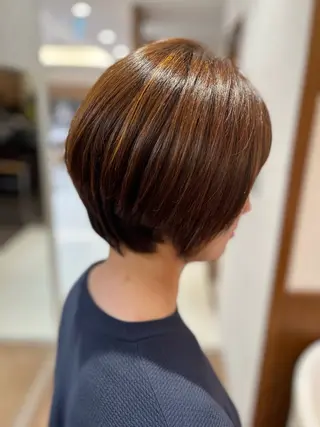 ミディアム 伊藤 アユミのヘアスタイル