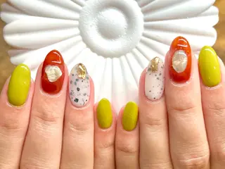 ショート カラー ネイル ネイルサロン リリーブランシュ所属・森 瑞紀のネイルデザイン