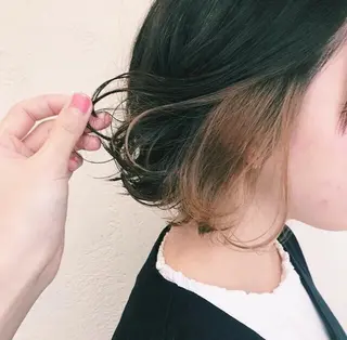 ミディアム カラー RINA🧤 デザインとボブのヘアスタイル