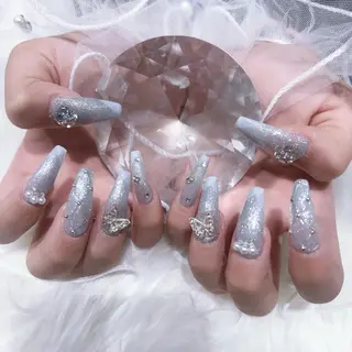 ネイル Rola所属・⟡˖· まゆり꙳⟡のネイルデザイン