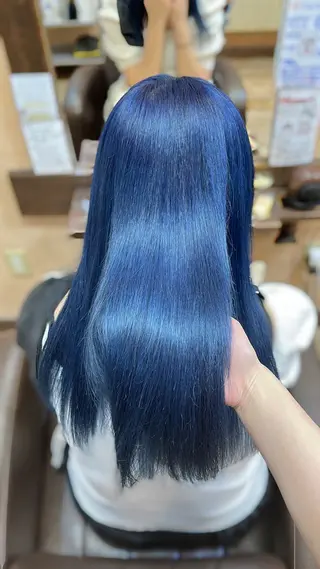 ロング カラー ブリーチ🩵レイヤー Maho🐻‍❄️のヘアスタイル