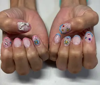 ネイル アステリ所属・猪俣 亜子のネイルデザイン