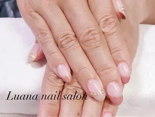 ネイル Loa　salon所属・小南 奈々美のネイルデザイン