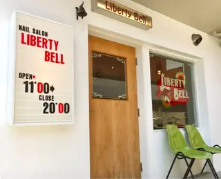 ネイル Libertybell所属・iiso nailのネイルデザイン