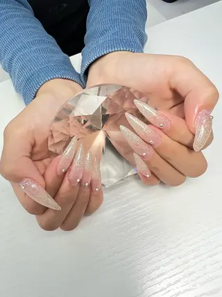 ネイル NABI NAIL茨木市店所属・NABINAIL mahoのネイルデザイン