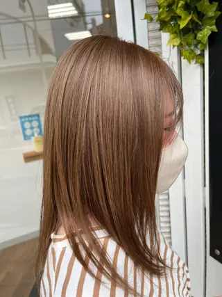 セミロング カラー 坂田 優子のヘアスタイル