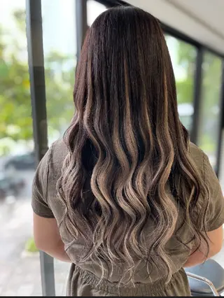 ロング スタジオフツーロバイビーヘアー所属・貞任 星哉のヘアスタイル