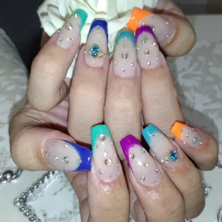 ネイル エステとネイル ローズコンフォートのネイルデザイン