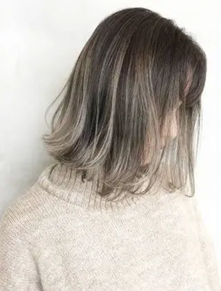 ミディアム カラー シマオカ イッセイaceのヘアスタイル