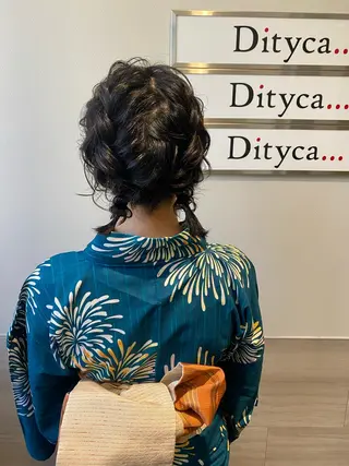 ショート ヘアアレンジ 喜多良 綾花のマツエク・マツパデザイン