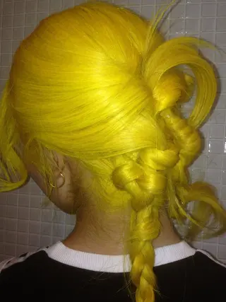 カラー ヘアアレンジ 滝沢 ののかのヘアスタイル