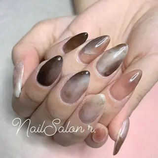 ネイル Nailsalon r.のネイルデザイン
