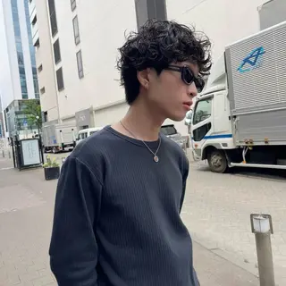 ミディアム パーマ メンズ O by toli™所属・久保田大賀 /札幌美容師のヘアスタイル