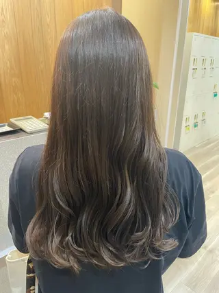 ロング AVANCE.JR和歌山店所属・岡本 彩香のヘアスタイル