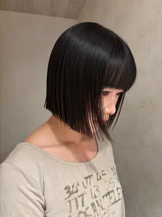 ミディアム カラー 透明感/ベージュ /Yurika🐝のヘアスタイル