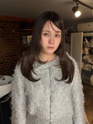 ロング ヘアアレンジ Gigi 代々木所属・りこ 🐈‍⬛韓国艶カラーのヘアスタイル