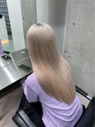 セミロング カラー ミルクティーベージュ /sara💛のヘアスタイル