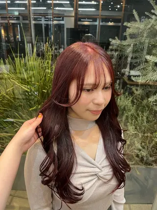 ロング カラー 相田 佳乃のヘアスタイル