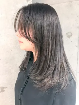セミロング カラー 仁木 謙太のヘアスタイル