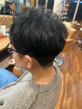 ショート 古川 イノアカラー 京汰 六本松のヘアスタイル