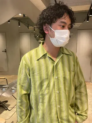 メンズ 🌈圧倒的デザイン パーマ　関和希のヘアスタイル