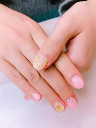 ミディアム カラー パーマ ヘアアレンジ キッズ ネイル マツエク・マツパ Sunny side nailのネイルデザイン
