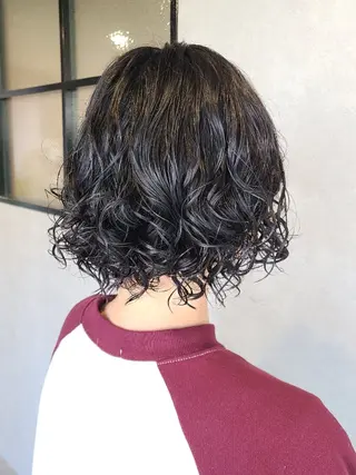 パーマ ショート 桐島 令奈のヘアスタイル
