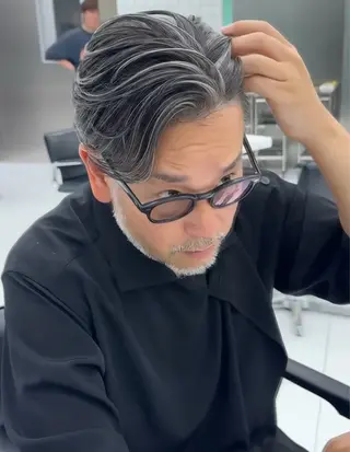 メンズ 白髪ぼかし/白髪 メッシュ/ゆうとのヘアスタイル