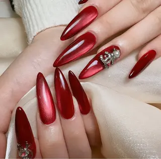 ネイル LR.ONE リナのネイルデザイン