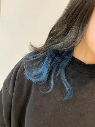 ミディアム カラー 入江 志穂のヘアスタイル