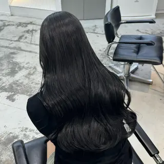 ロング カラー 🌼動き×透明感🩵 ハイトーン/ナナのヘアスタイル