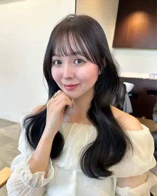 ロング 顔周りcut/ 艶ワンカラー♥ちさきのヘアスタイル