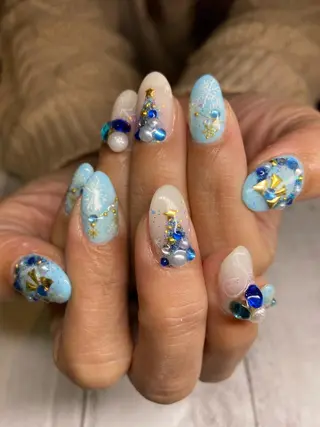 ネイル MARIANAIL マリアネイル所属・川上 真智子のネイルデザイン