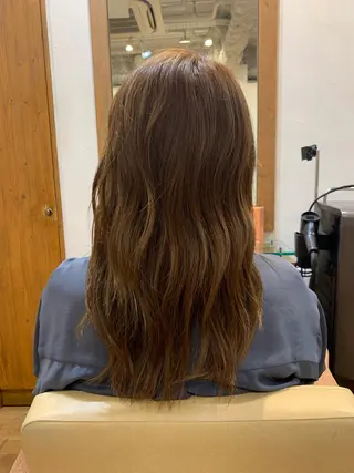 ロング エクリ麻布十番所属・斉藤健 秋谷百花のヘアスタイル