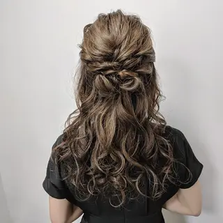 ロング ヘアアレンジ PRIVATE SALON EYES所属・EYES リアのマツエク・マツパデザイン