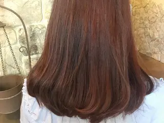 ミディアム カラー EMANON天神所属・Hitomi Ezakiのヘアスタイル